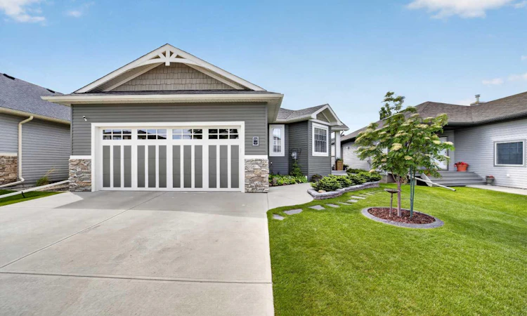 758 Stonehaven Drive