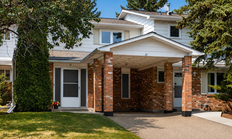 21-2815 Palliser Drive SW