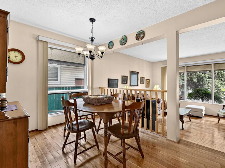 296 Templeton Circle NE, Calgary, AB, T1Y 5R5 - 10