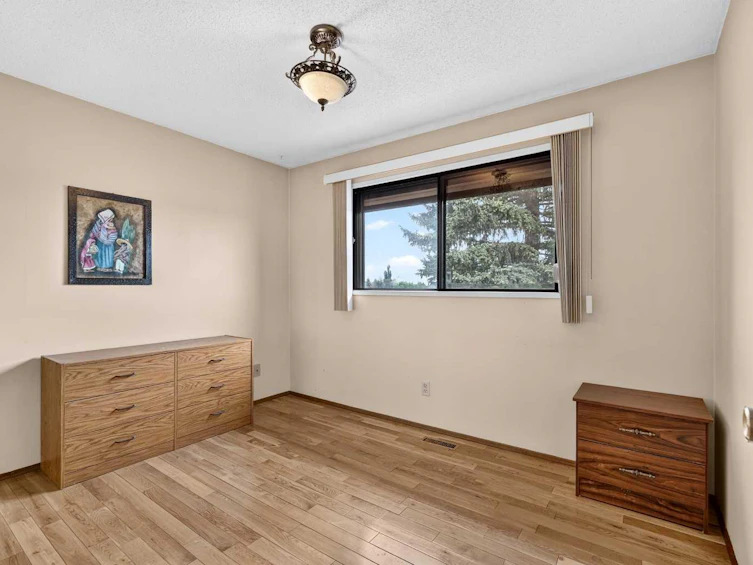 296 Templeton Circle NE, Calgary, AB, T1Y 5R5 - 37
