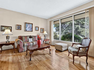 296 Templeton Circle NE - 4