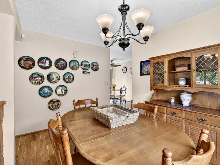 296 Templeton Circle NE, Calgary, AB, T1Y 5R5 - 11