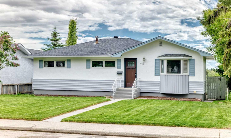 35 Collingwood Place NW