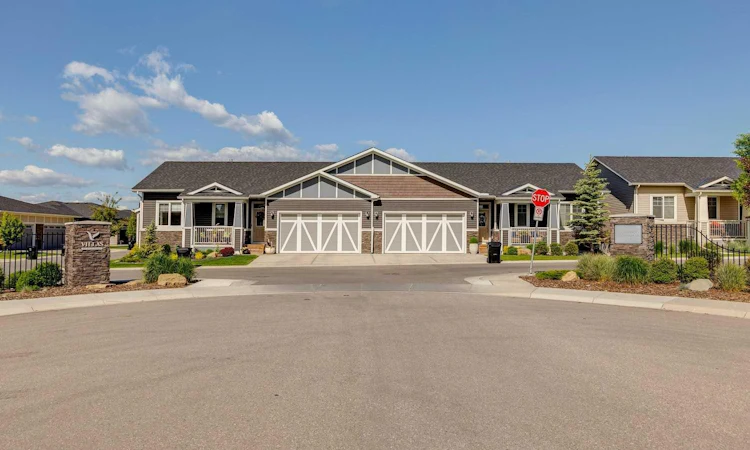 232-20 Silverado Crest Park SW