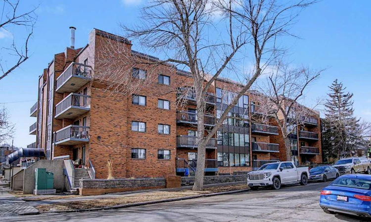 105-659 4 Avenue NE