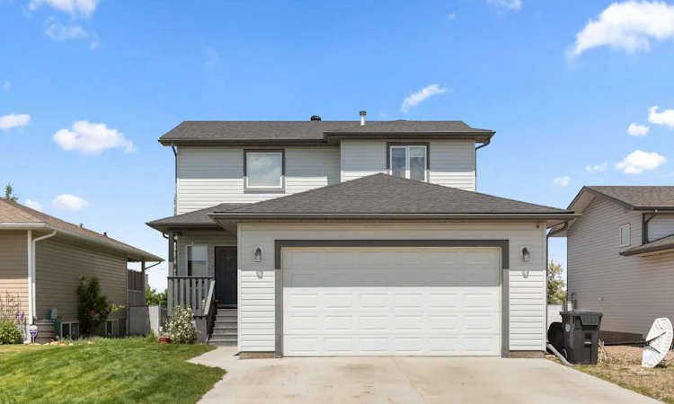 930 Kipling Crescent SW