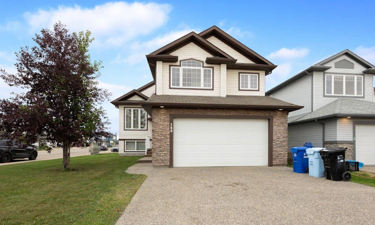 180 Mountain Avens Crescent
