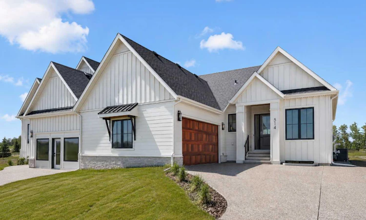 514 Pine Creek Ridge