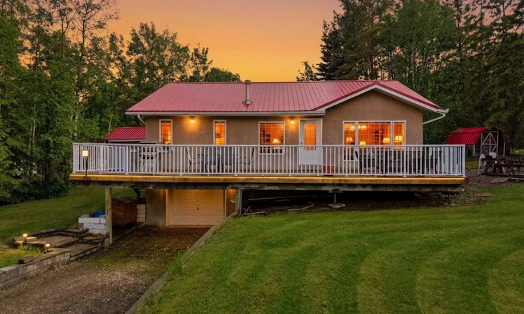37 Parkland Crescent