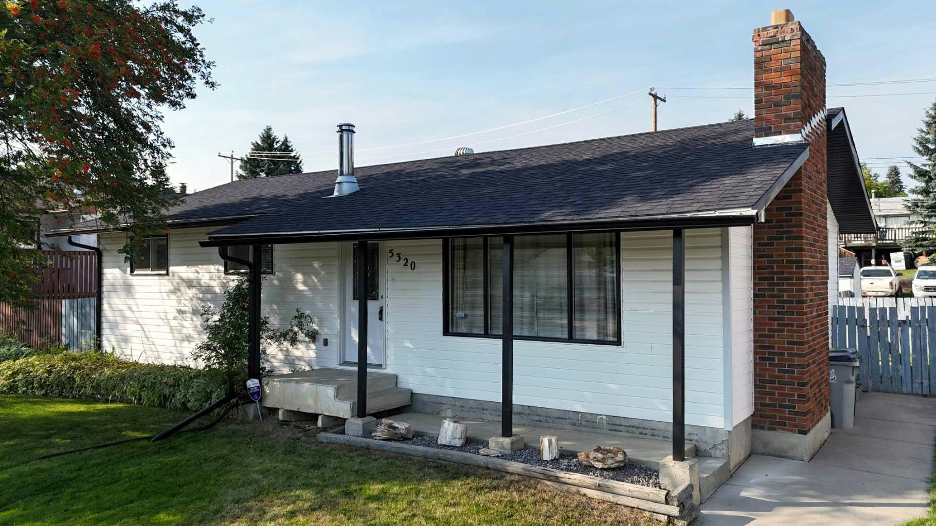 5320 12 Avenue, Edson, AB, T7E 1J8