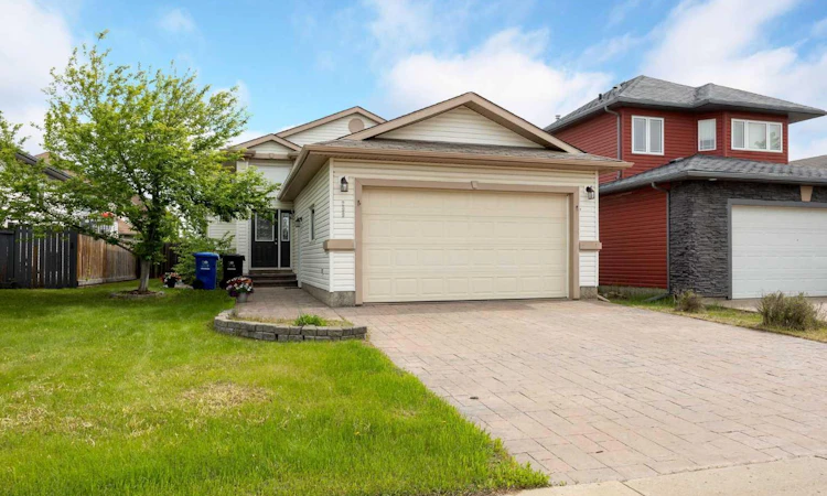 299 Pacific Crescent