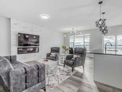 612 Seton Circle SE - 3