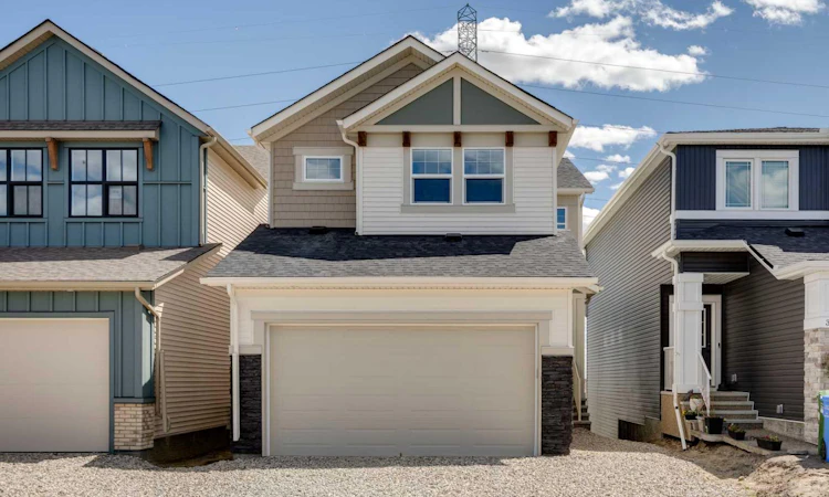 374 Hotchkiss Manor SE