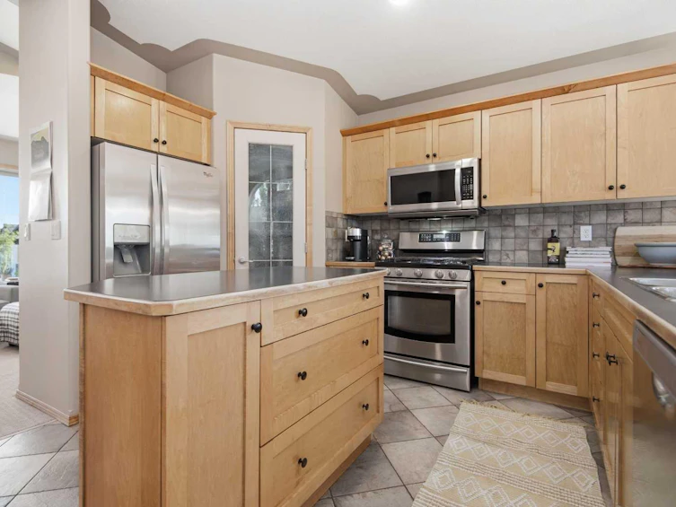 156 Aubrey Close, Red Deer, AB, T4R 3B8 - 14