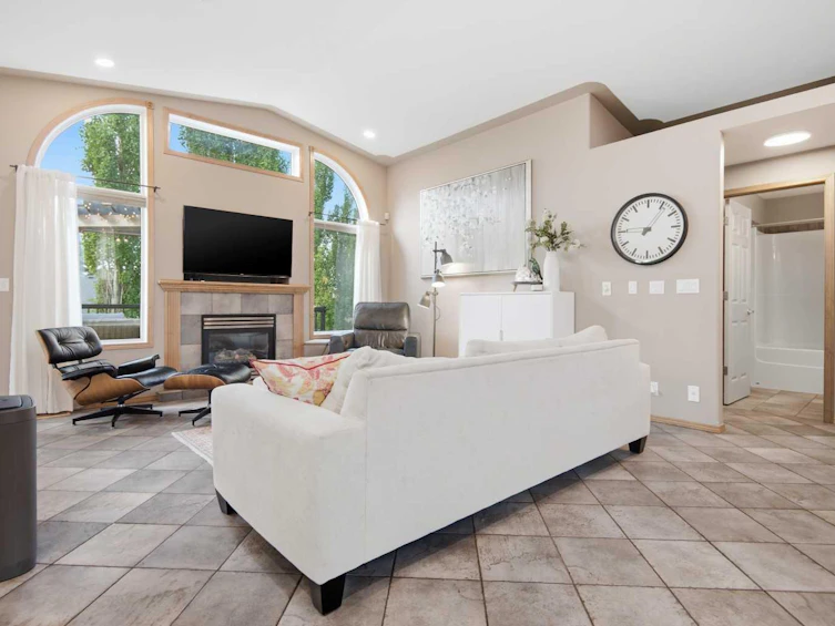 156 Aubrey Close, Red Deer, AB, T4R 3B8 - 10