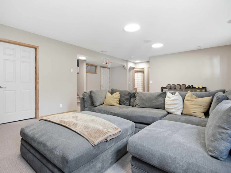156 Aubrey Close, Red Deer, AB, T4R 3B8 - 38