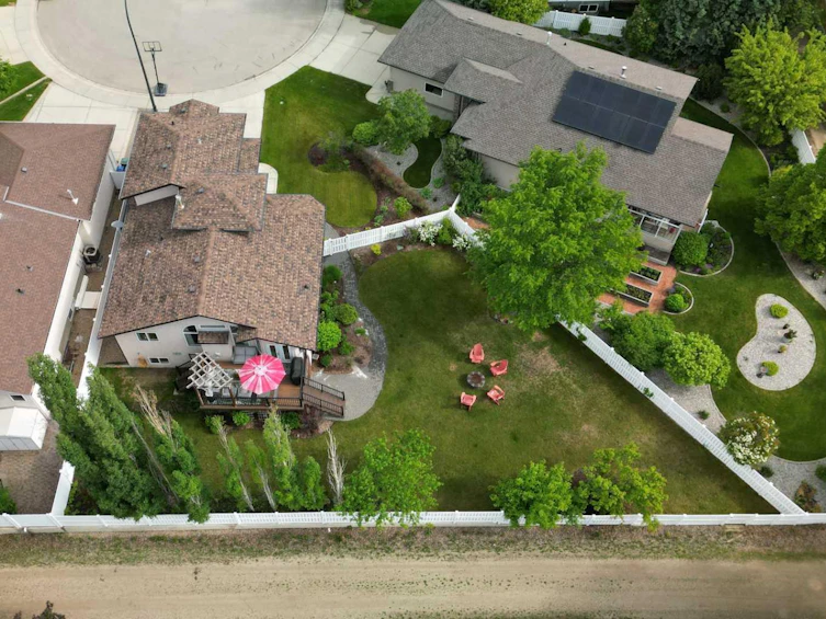 156 Aubrey Close, Red Deer, AB, T4R 3B8 - 3
