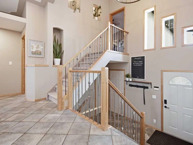 156 Aubrey Close, Red Deer, AB, T4R 3B8 - 9