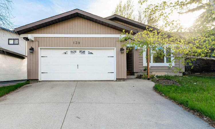 139 Edgehill Place NW