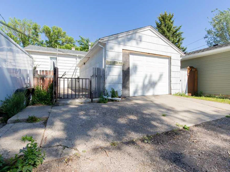 1118 12b Street S, Lethbridge, AB, T1K 1S2 - 21