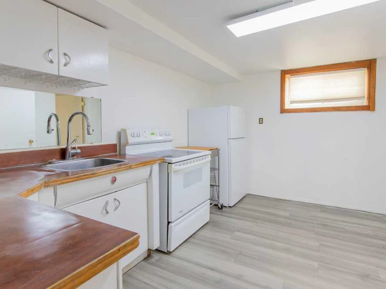 1118 12b Street S, Lethbridge, AB, T1K 1S2 - 11