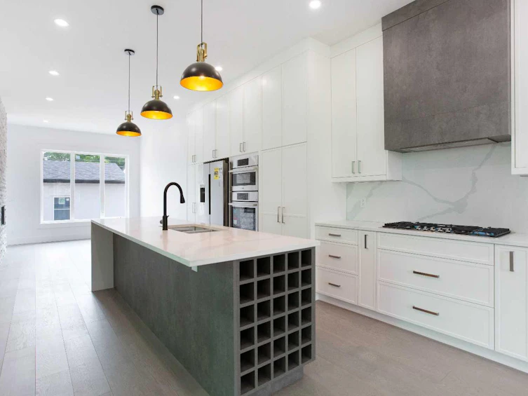 1108 6 Street NE, Calgary, AB, T2E 3Y8 - 6