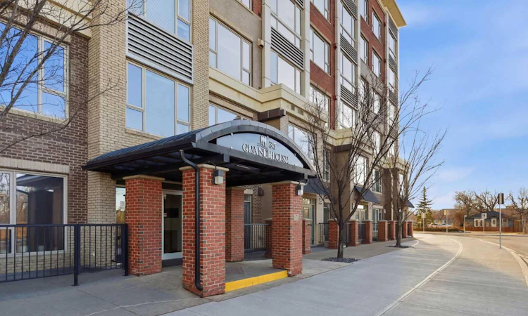 414-35 Inglewood Park SE