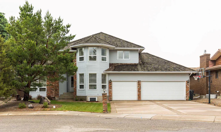 205 Kings Bay S