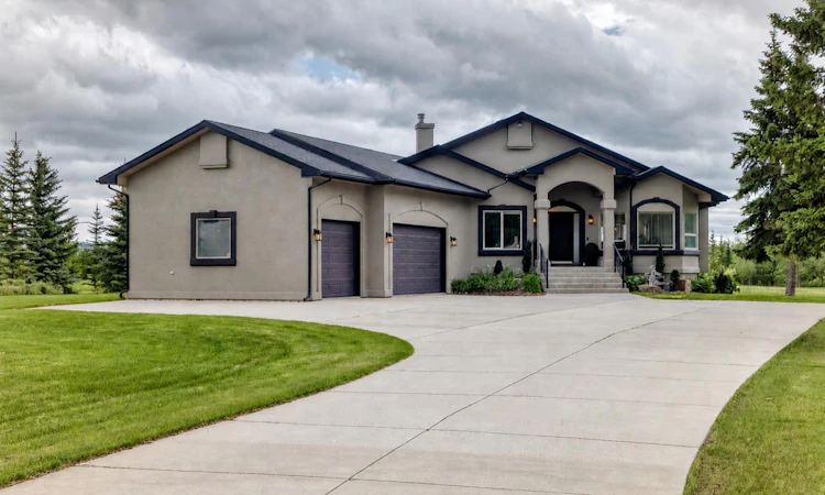 12 Clover Lane