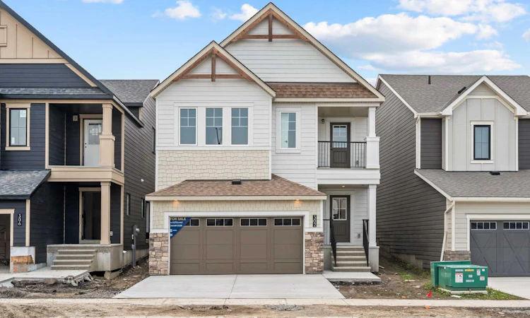 302 Baneberry Way SW