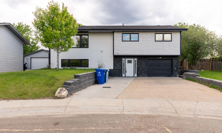 113 Dundas Road
