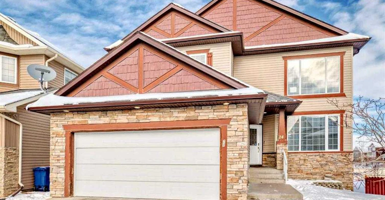 22 Baywater Cape SW, Airdrie, AB, T4B 0B3