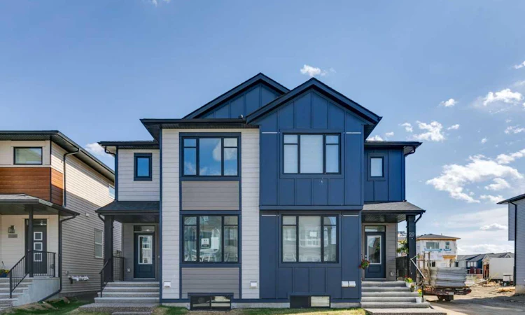 33 Savanna Place NE