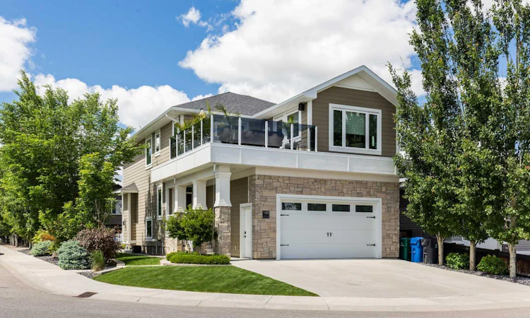 140 Northlander Bend W