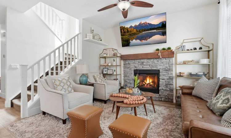 245 Cimarron Vista Way