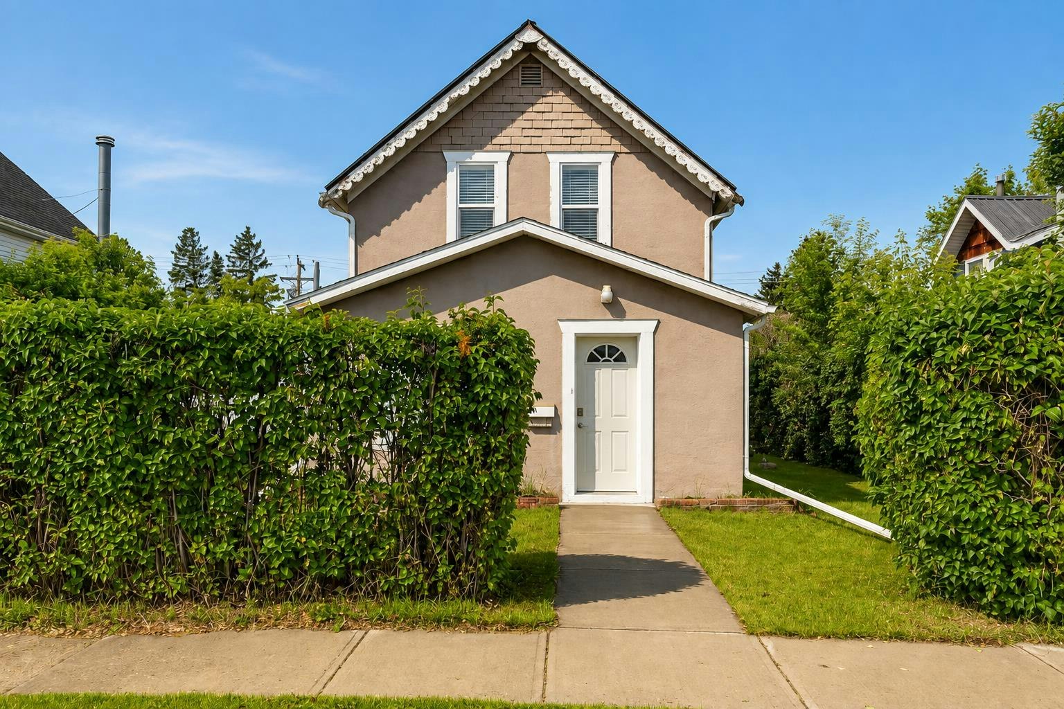 4515 50 Avenue, Innisfail, AB, T4G 1R3