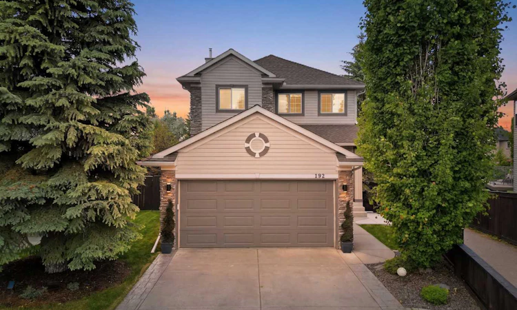 192 Cranfield Park SE