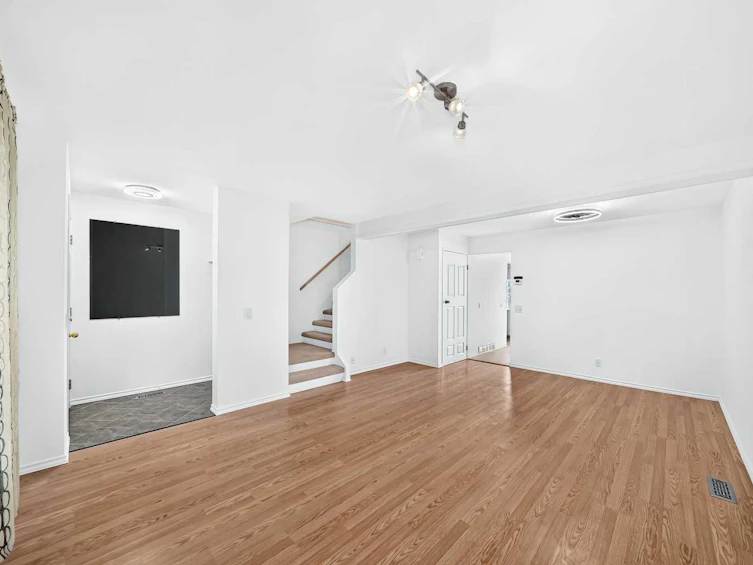 10 Erin Ridge Place SE, Calgary, AB, T2B 2W8 - 9