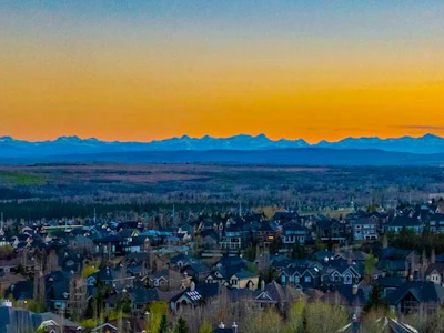 16 Spring Valley Way SW - 2