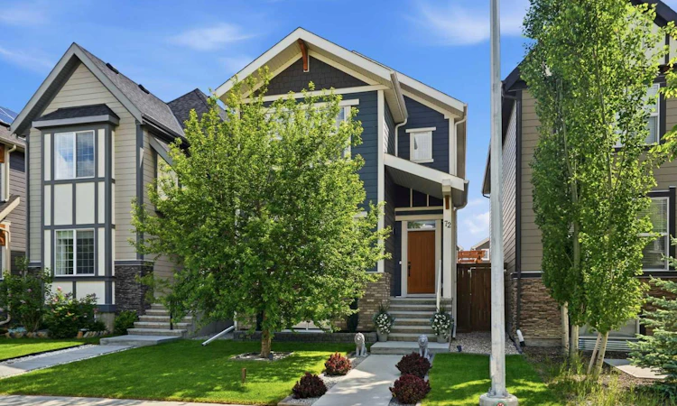 72 Masters Manor SE