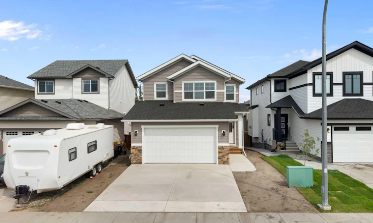 156 Wildrose Green