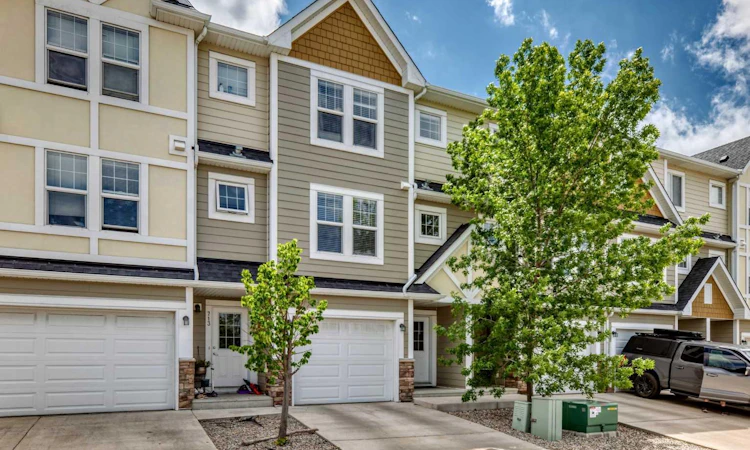 711 Auburn Bay Circle SE