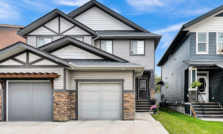 72 Legacy Mews SE
