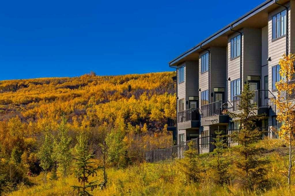 11-1453 Na'a Drive SW, Calgary, AB, T3H 6H7