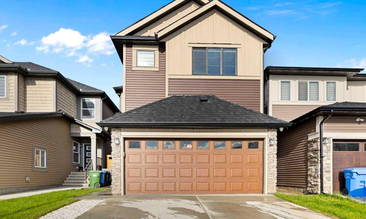 260 Homestead Grove NE