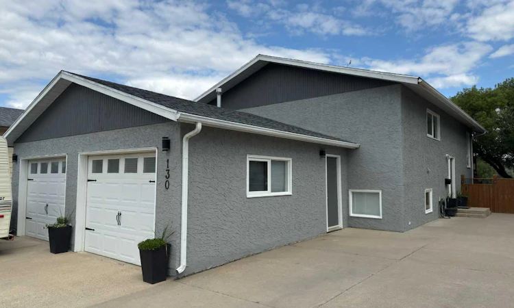 130 Chippewa Crescent W