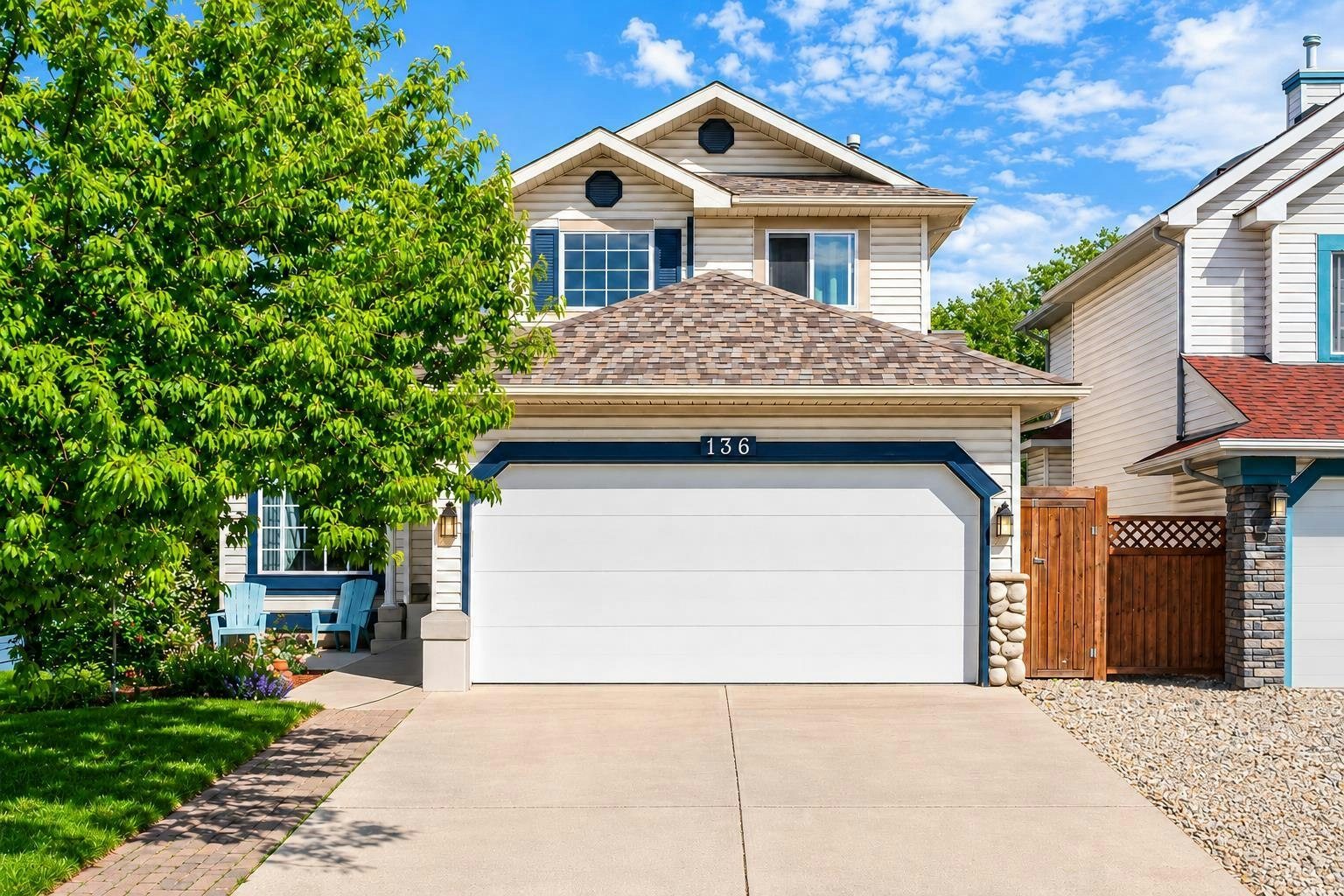 136 Douglas Glen Heath SE, Calgary, AB, T2Z 2N1