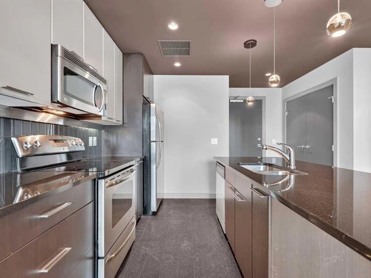 2203-220 12 Avenue SE, Calgary, AB, T2G 0R5 - 6