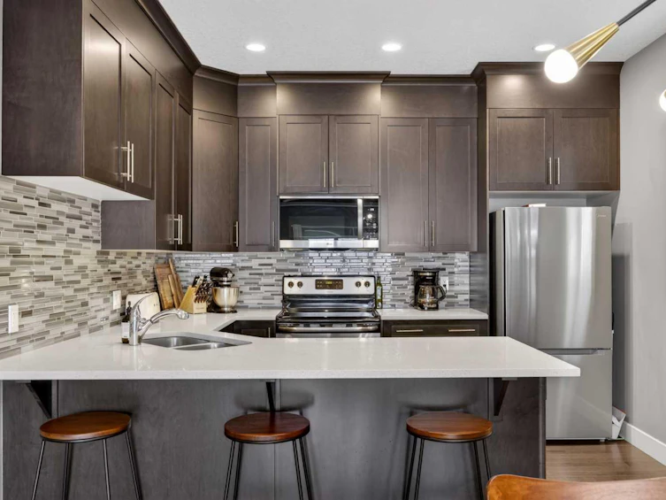 1-129 12 Avenue NW, Calgary, AB, T2M 0C4 - 12