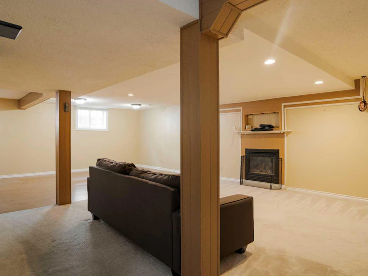 106 Cruickshank Road, Fort Mcmurray, AB, T9K 1K6 - 22